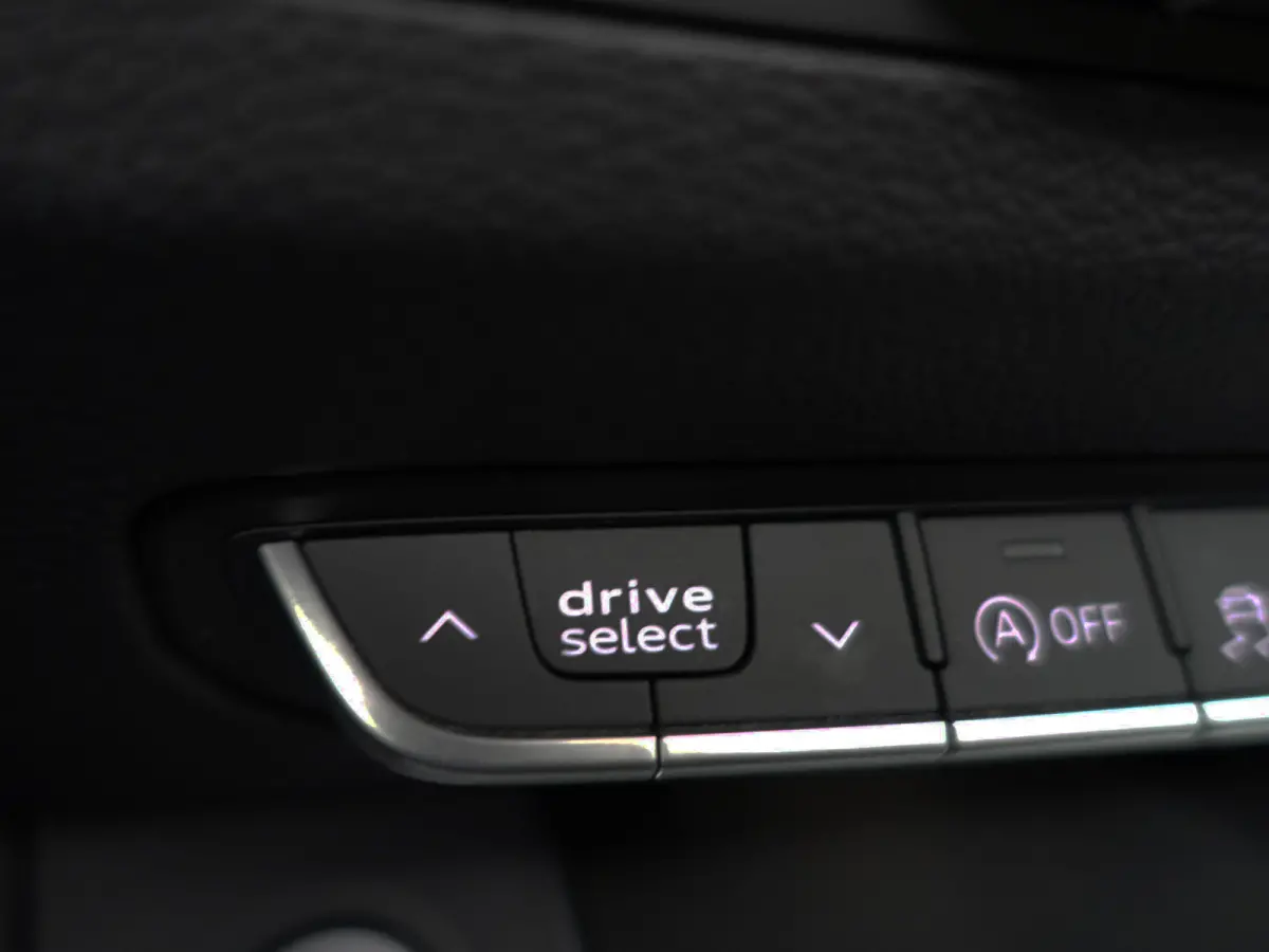 2.0 TFSI Quattro S line Aut- Panoramadak, Xenon Led, Park Assist, Park Pilot, Keyless, Dynamic Select