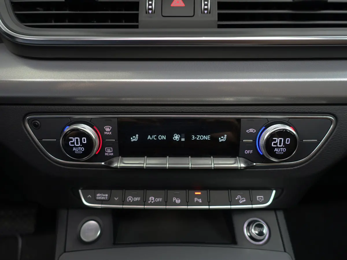 2.0 TFSI Quattro S line Aut- Panoramadak, Xenon Led, Park Assist, Park Pilot, Keyless, Dynamic Select