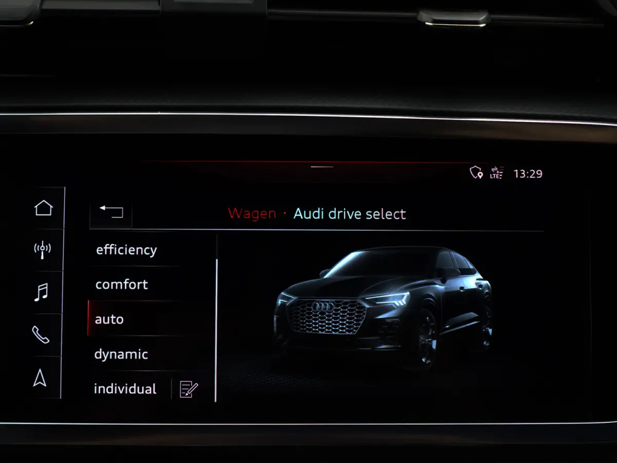 35 TFSI S Edition Aut- Xenon Led, Carplay, Android Auto, Dynamic Select, Privacy Glass, Lane Assist