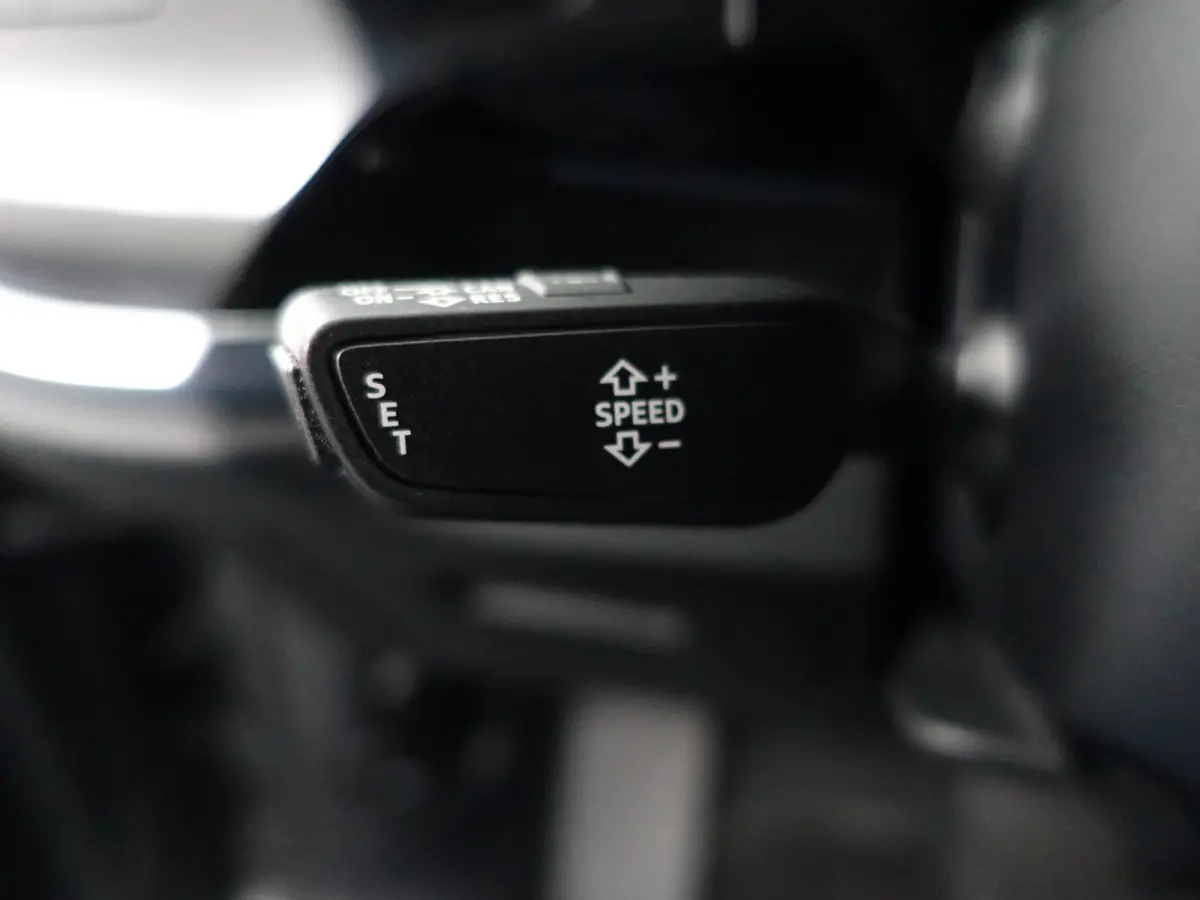 35 TFSI S Edition Aut- Xenon Led, Carplay, Android Auto, Dynamic Select, Privacy Glass, Lane Assist