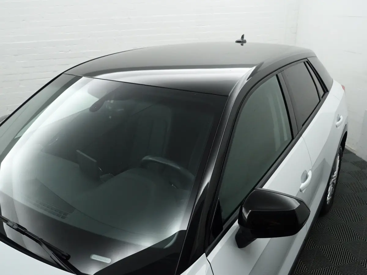 1.0 TFSI S-line Aut- Two Tone, Navigatie, Park Assist, Led, Cruise, Trekhaak