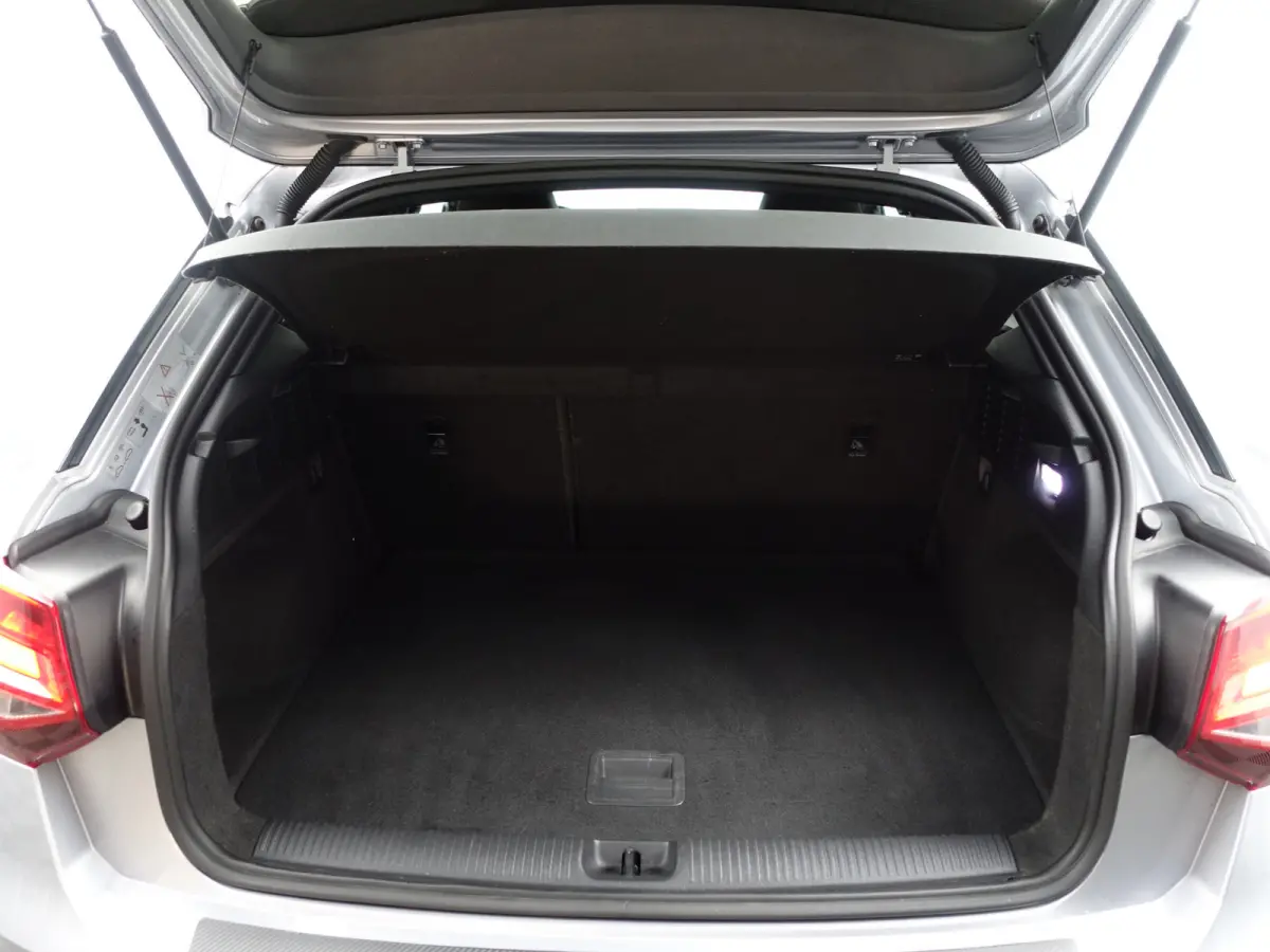 1.4 TFSI 150pk S Line Black Optic Aut- Sport Interieur, Navigatie, Park Assist, Cruise, Trekhaak