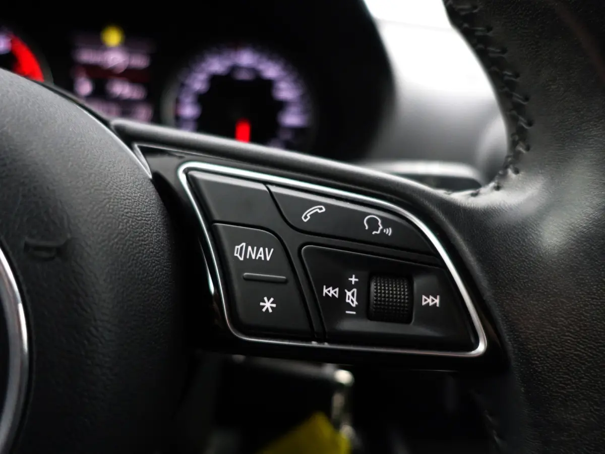 35 TFSI 150pk S Line Aut- Two Tone, Navigatie, Park Assist, Privacy Glass, Clima, Cruise, Sport Interieur