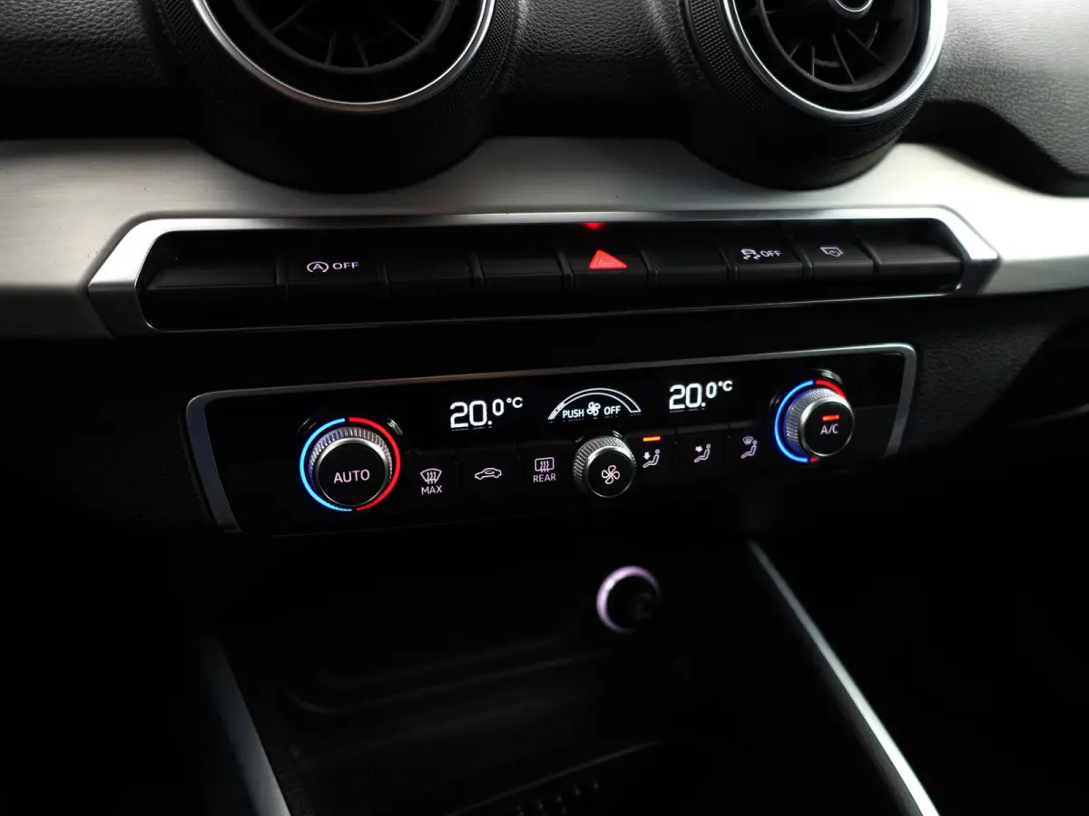 35 TFSI 150pk S Line Aut- Two Tone, Navigatie, Park Assist, Privacy Glass, Clima, Cruise, Sport Interieur