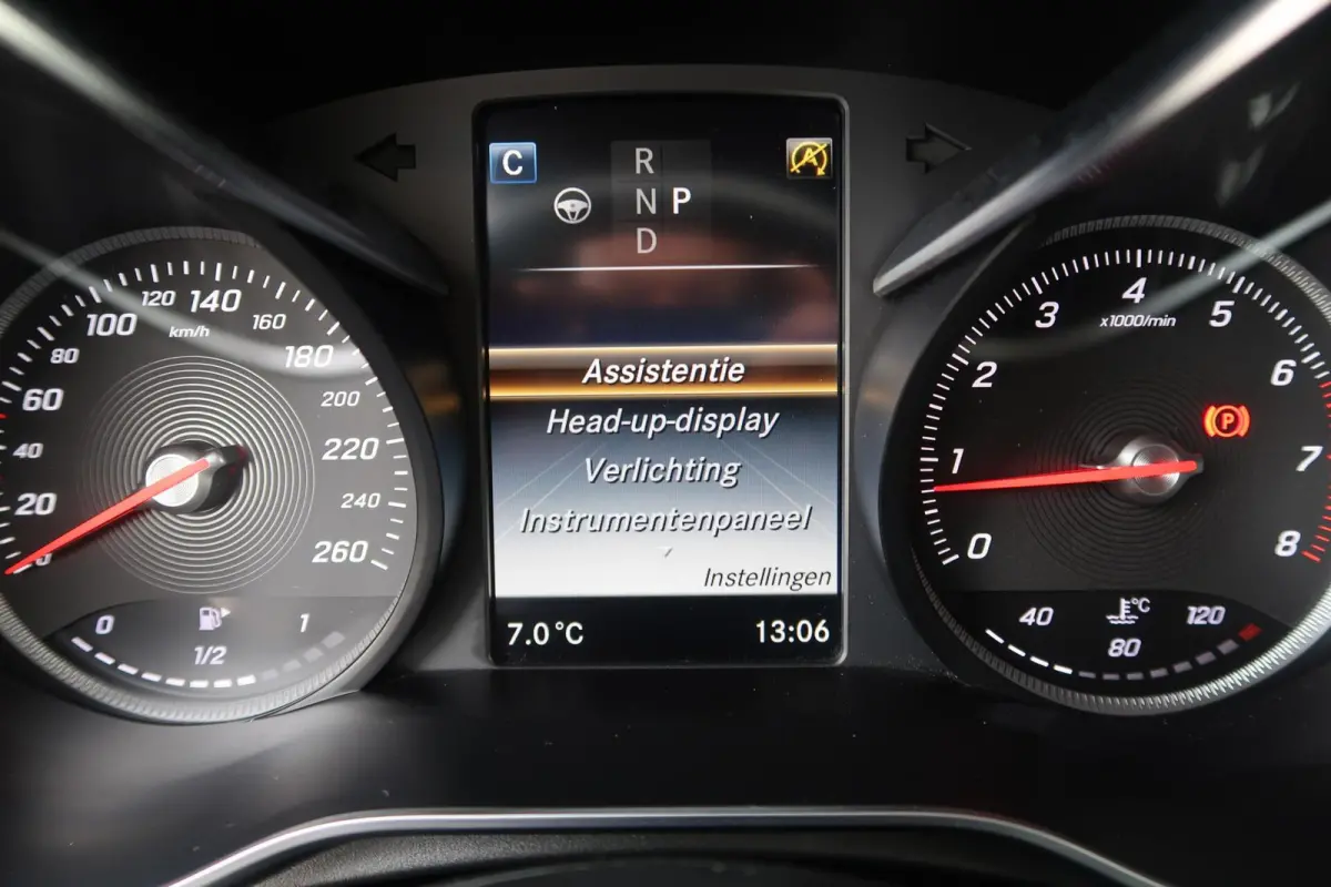 250 4MATIC HEAD-UP|MEMORY|360CAMERA|ADAPTIVE CRUISECONTROL|DEALER ONDERHOUDEN