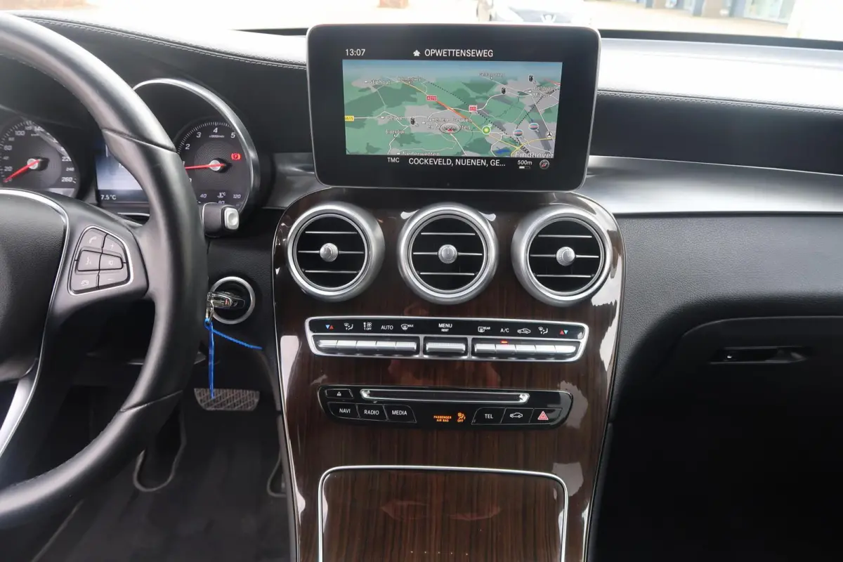 250 4MATIC HEAD-UP|MEMORY|360CAMERA|ADAPTIVE CRUISECONTROL|DEALER ONDERHOUDEN
