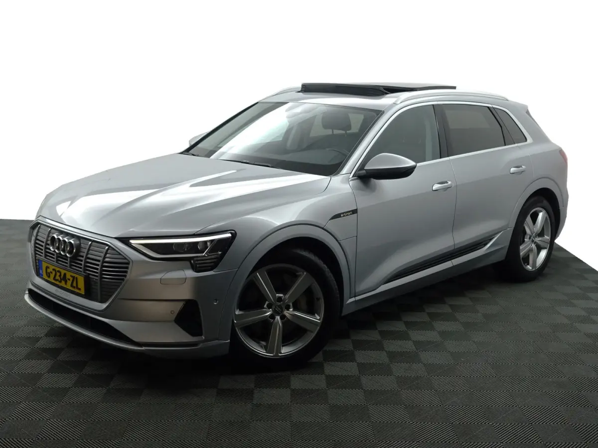e-tron 50 quattro S edition plus 71 kWh- SOH 87%, Panoramadak, Memory, Carplay, Xenon Led, Luchtvering, Leder Interieur
