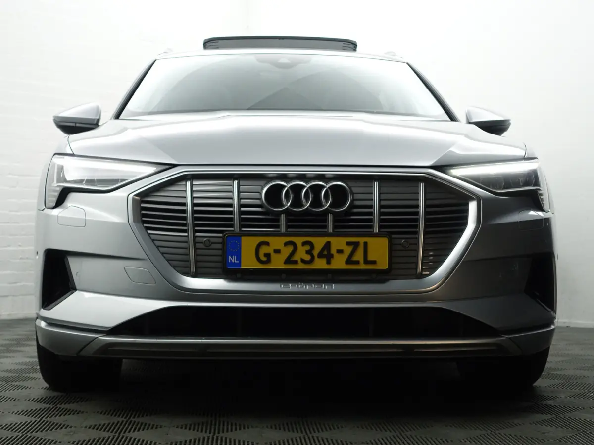 e-tron 50 quattro S edition plus 71 kWh- SOH 87%, Panoramadak, Memory, Carplay, Xenon Led, Luchtvering, Leder Interieur