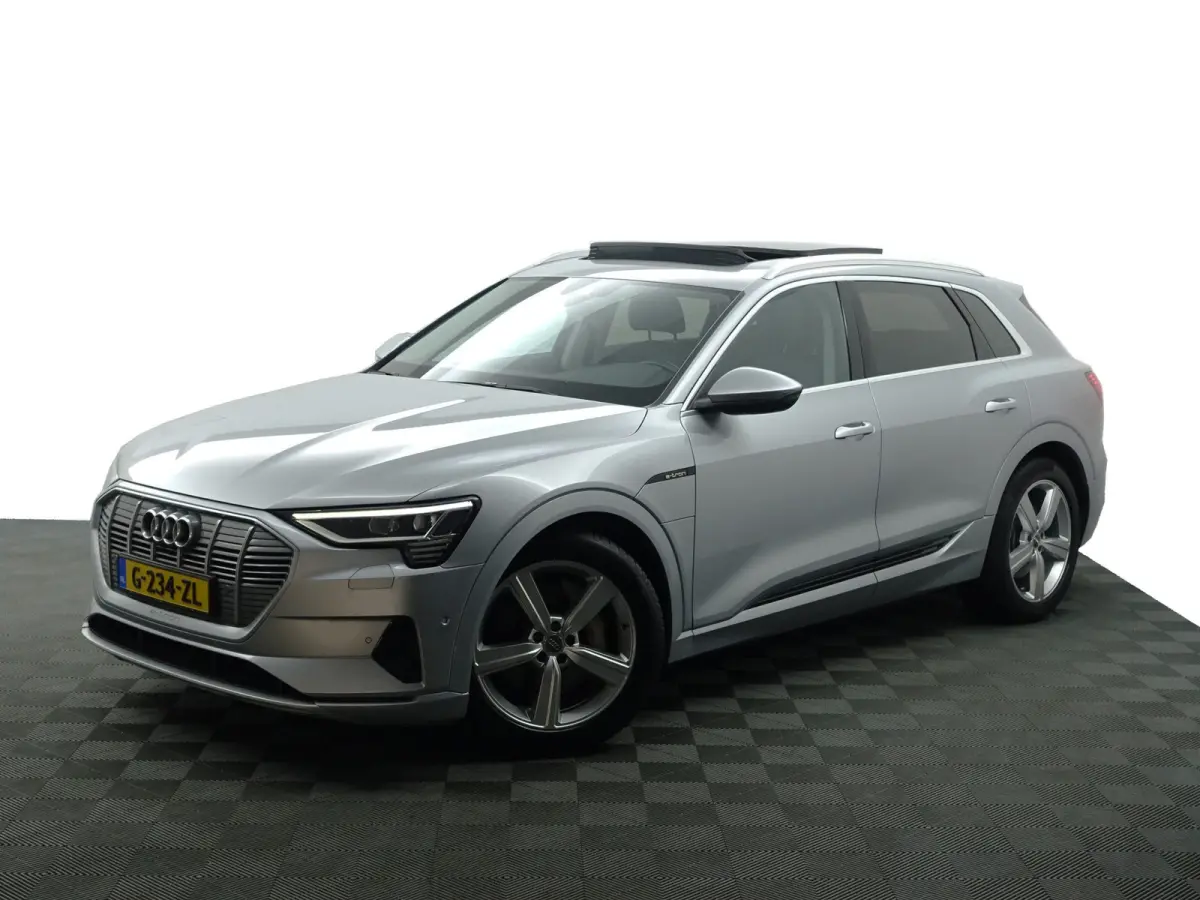 e-tron 50 quattro S edition plus 71 kWh- SOH 87%, Panoramadak, Memory, Carplay, Xenon Led, Luchtvering, Leder Interieur