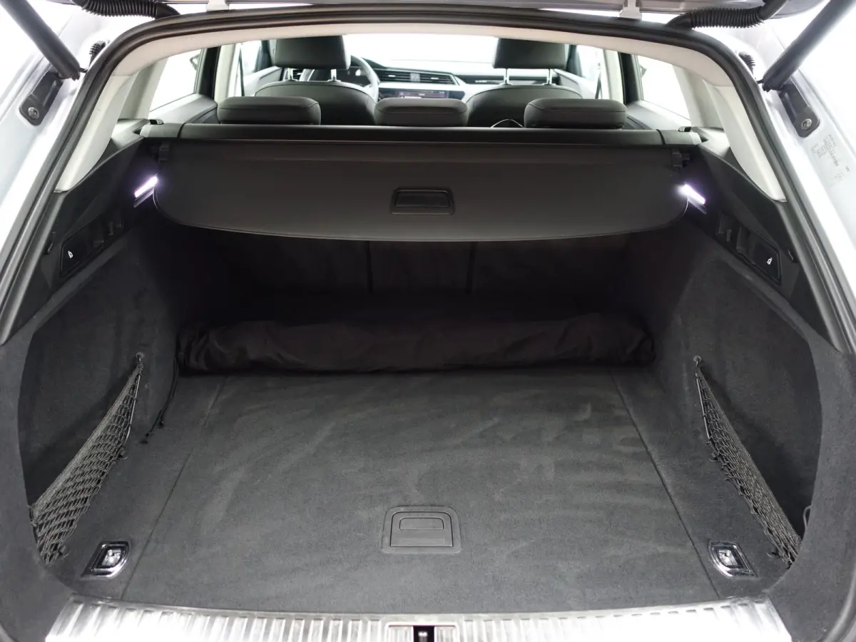 e-tron 50 quattro S edition plus 71 kWh- SOH 87%, Panoramadak, Memory, Carplay, Xenon Led, Luchtvering, Leder Interieur