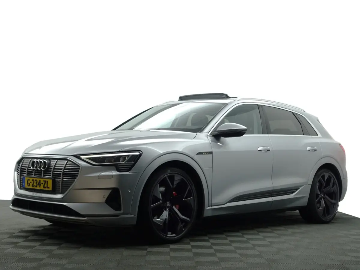 e-tron 50 quattro S edition plus 71 kWh- SOH 87%, Panoramadak, Memory, Carplay, Xenon Led, Luchtvering, Leder Interieur