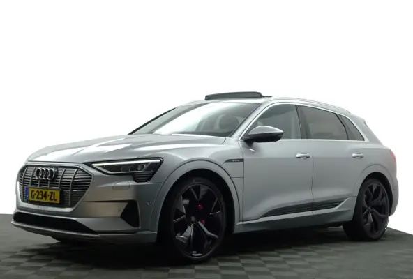 e-tron 50 quattro S edition plus 71 kWh- SOH 87%, Panoramadak, Memory, Carplay, Xenon Led, Luchtvering, Leder Interieur