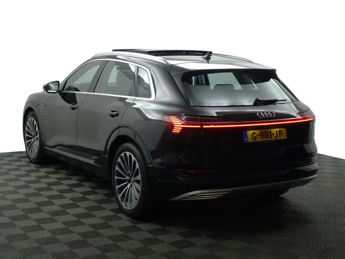 e-tron 55 Quattro advanced 95 kWh- SOH 92%, Panoramadak, Bang Olufsen, Memory, CarPlay, Xenon led, Ada Cruise, Sfeerverlichting