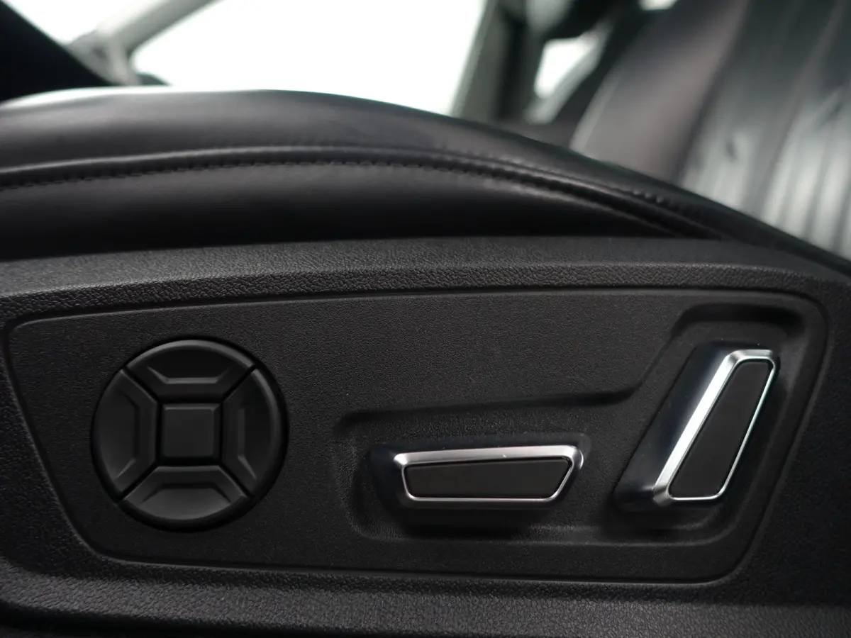 e-tron 55 Quattro advanced 95 kWh- SOH 92%, Panoramadak, Bang Olufsen, Memory, CarPlay, Xenon led, Ada Cruise, Sfeerverlichting