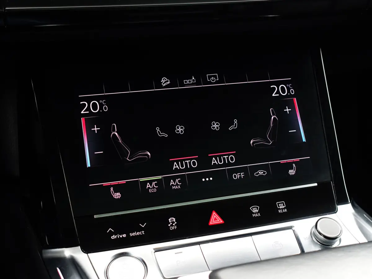 e-tron 55 Quattro advanced 95 kWh- SOH 92%, Panoramadak, Bang Olufsen, Memory, CarPlay, Xenon led, Ada Cruise, Sfeerverlichting