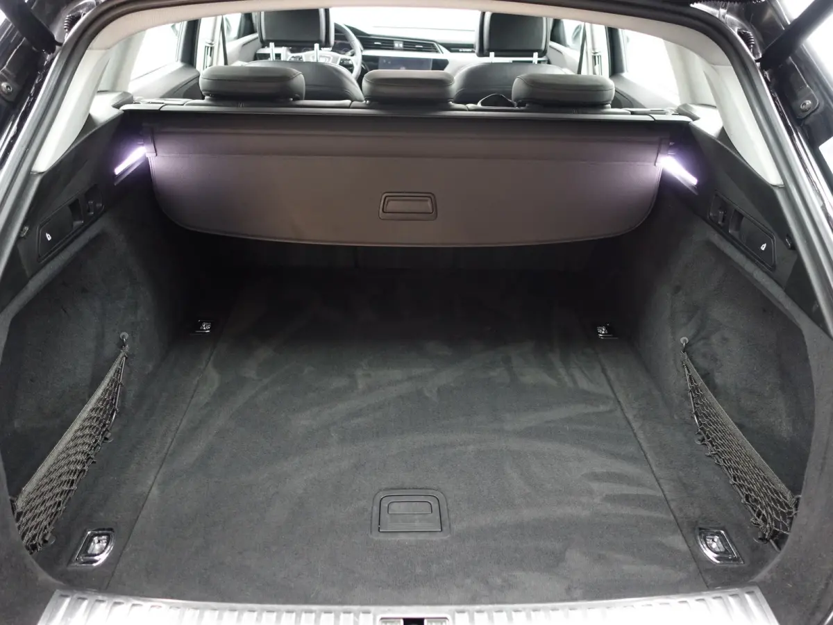 e-tron 55 Quattro advanced 95 kWh- SOH 92%, Panoramadak, Bang Olufsen, Memory, CarPlay, Xenon led, Ada Cruise, Sfeerverlichting