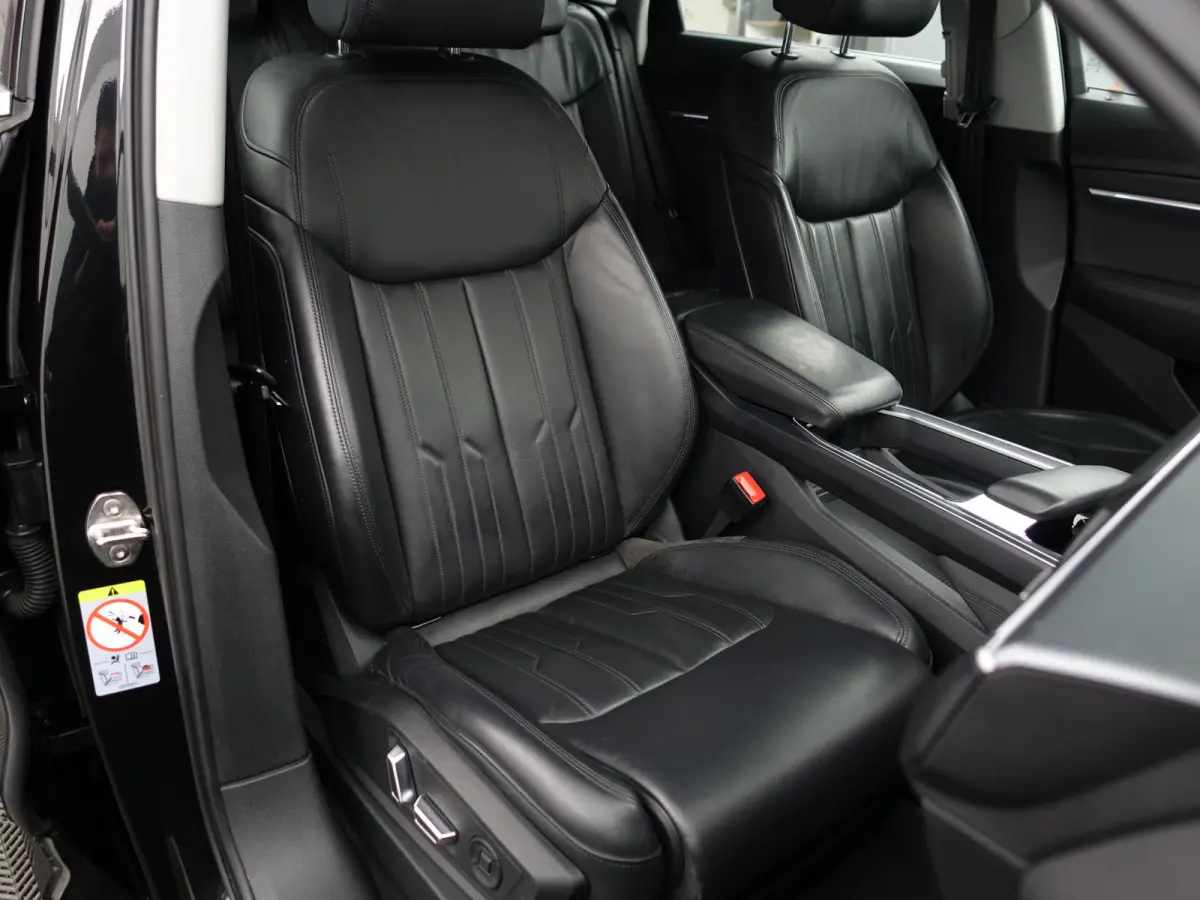 e-tron 55 Quattro advanced 95 kWh- SOH 92%, Panoramadak, Bang Olufsen, Memory, CarPlay, Xenon led, Ada Cruise, Sfeerverlichting