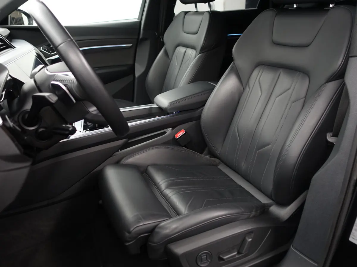 e-tron 55 Quattro Advanced Pro Line Plus 95 kWh- Bang Olufsen, Head Up, 360 Camera, Sfeerverlichting, Memory