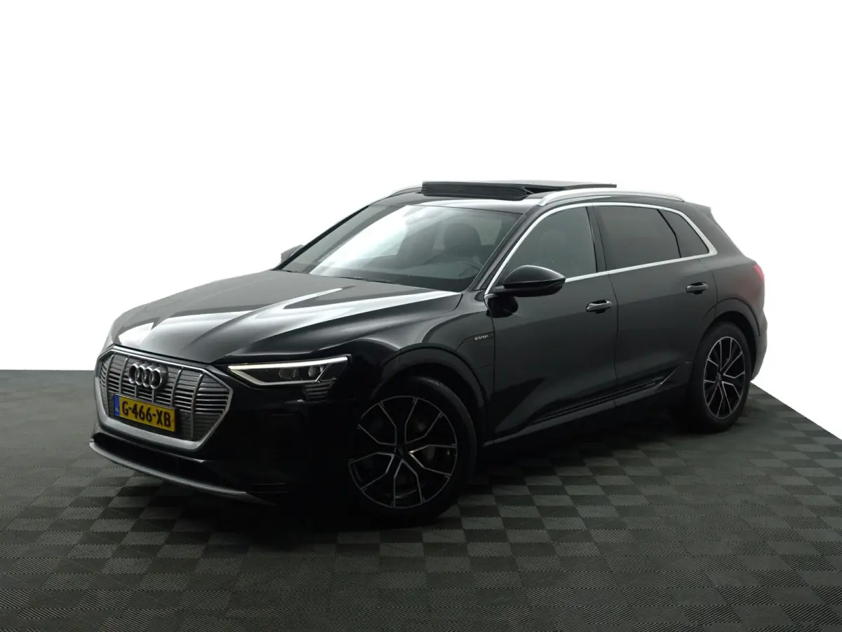 e-tron 55 quattro advanced 95 kWh- Panoramadak, CarPlay, Ada Cruise, Sfeerverlichting, Camera, Memory, Design Leder Interieur
