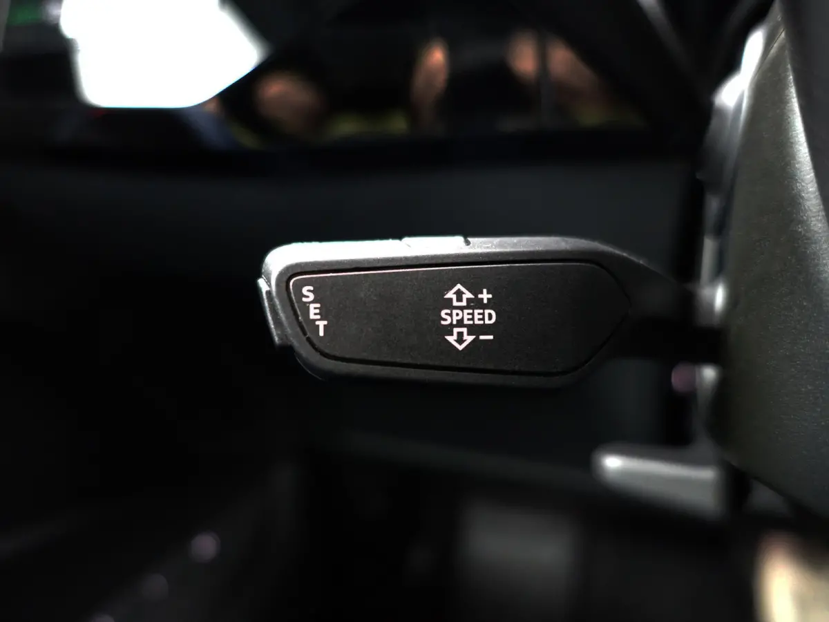 e-tron 55 quattro advanced 95 kWh- Panoramadak, CarPlay, Ada Cruise, Sfeerverlichting, Camera, Memory, Design Leder Interieur