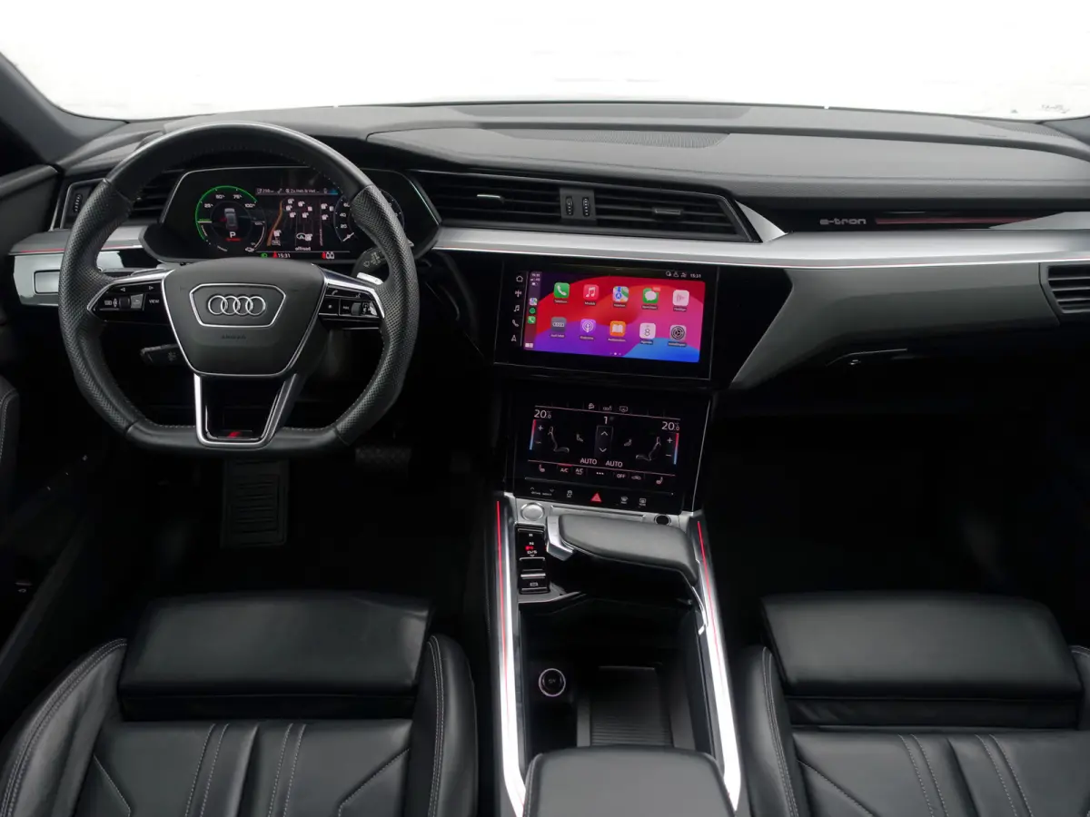 e-tron 55 quattro advanced 95 kWh- Panoramadak, CarPlay, Ada Cruise, Sfeerverlichting, Camera, Memory, Design Leder Interieur