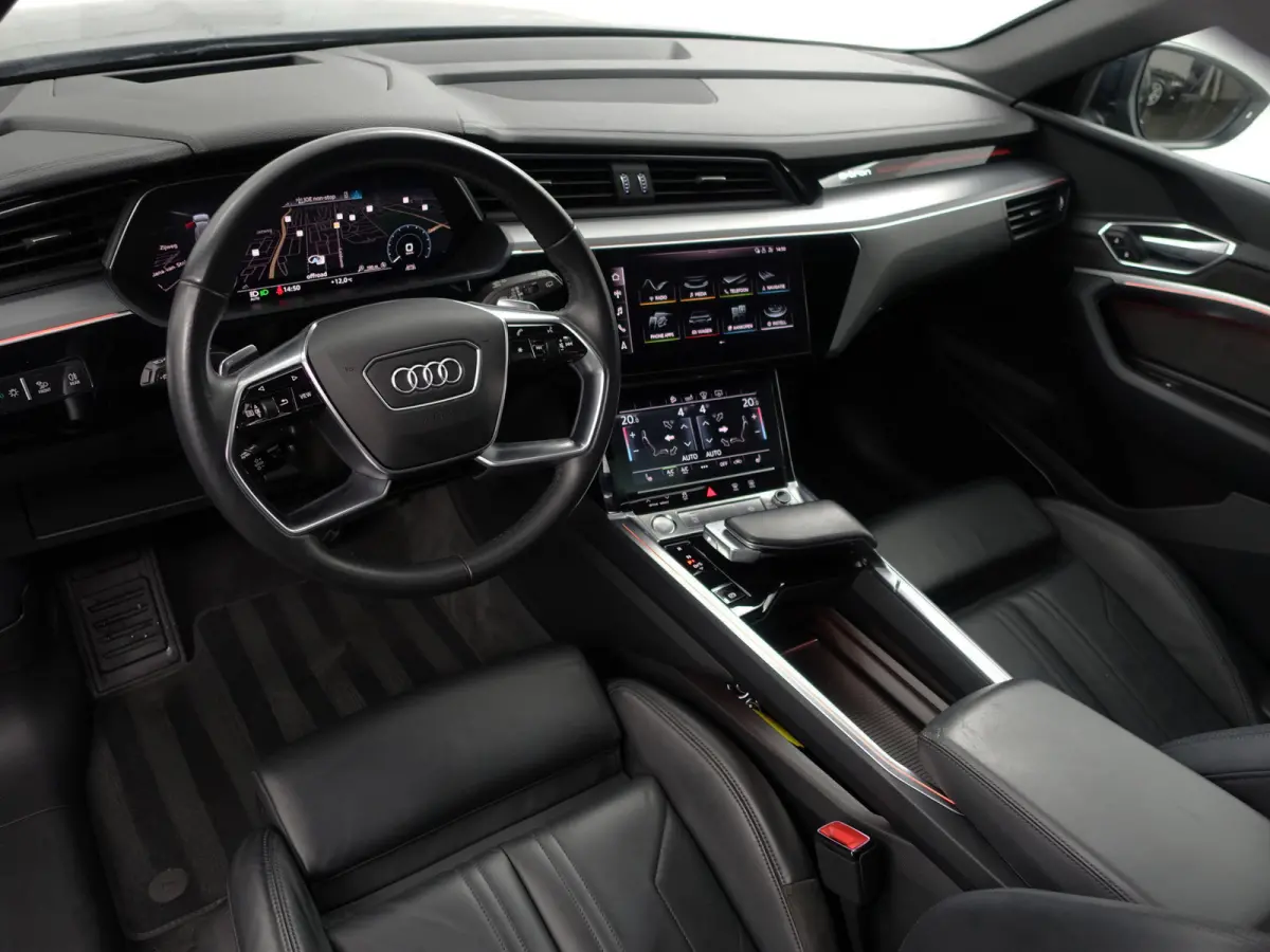 e-tron 55 quattro advanced Pro Line Plus 95 kWh- SOH 92%, Panoramadak, Luchtvering, Sfeerverlichting, Head Up, 360 Camera, Carplay