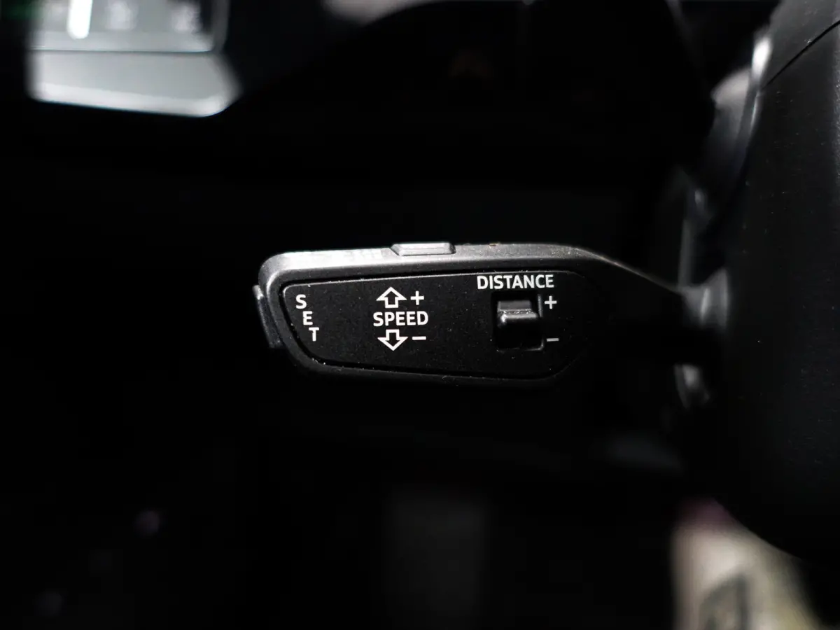 e-tron 55 quattro advanced 95 kWh- SOH 91%, Bang Olufsen, 2x Laadpoort, Camera Spiegels, 360 Camera, Panoramadak