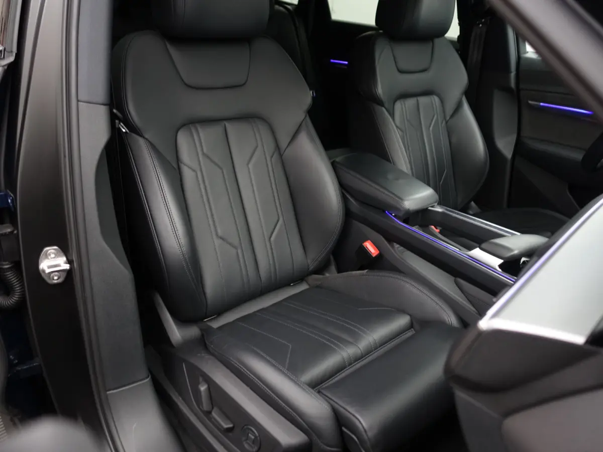 e-tron 55 quattro advanced 95 kWh- SOH 91%, Bang Olufsen, 2x Laadpoort, Camera Spiegels, 360 Camera, Panoramadak