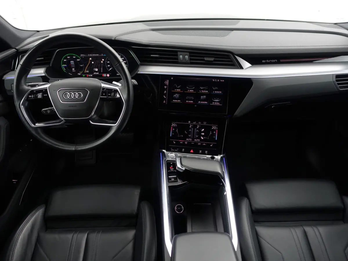 e-tron 55 quattro advanced 95 kWh- SOH 91%, Bang Olufsen, 2x Laadpoort, Camera Spiegels, 360 Camera, Panoramadak