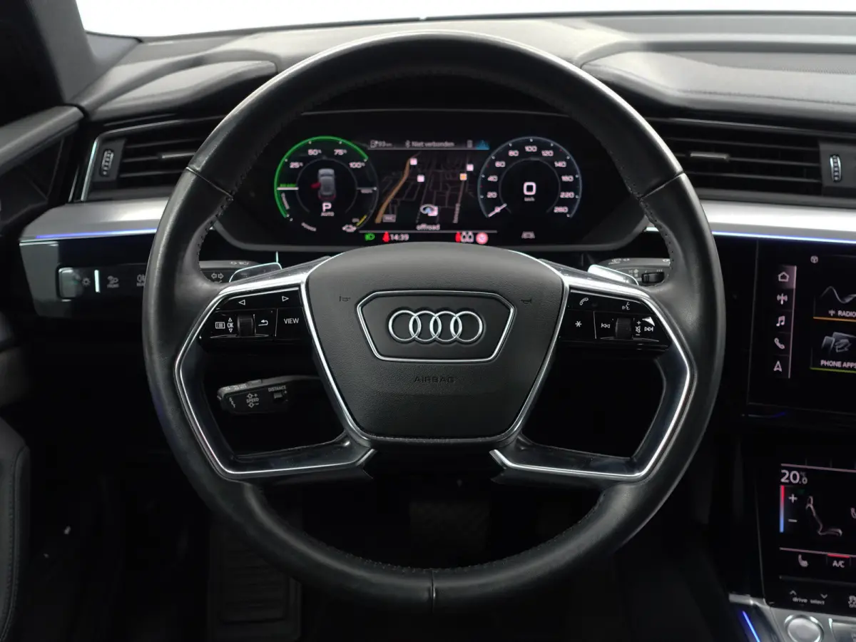 e-tron 55 quattro advanced 95 kWh- SOH 91%, Bang Olufsen, 2x Laadpoort, Camera Spiegels, 360 Camera, Panoramadak