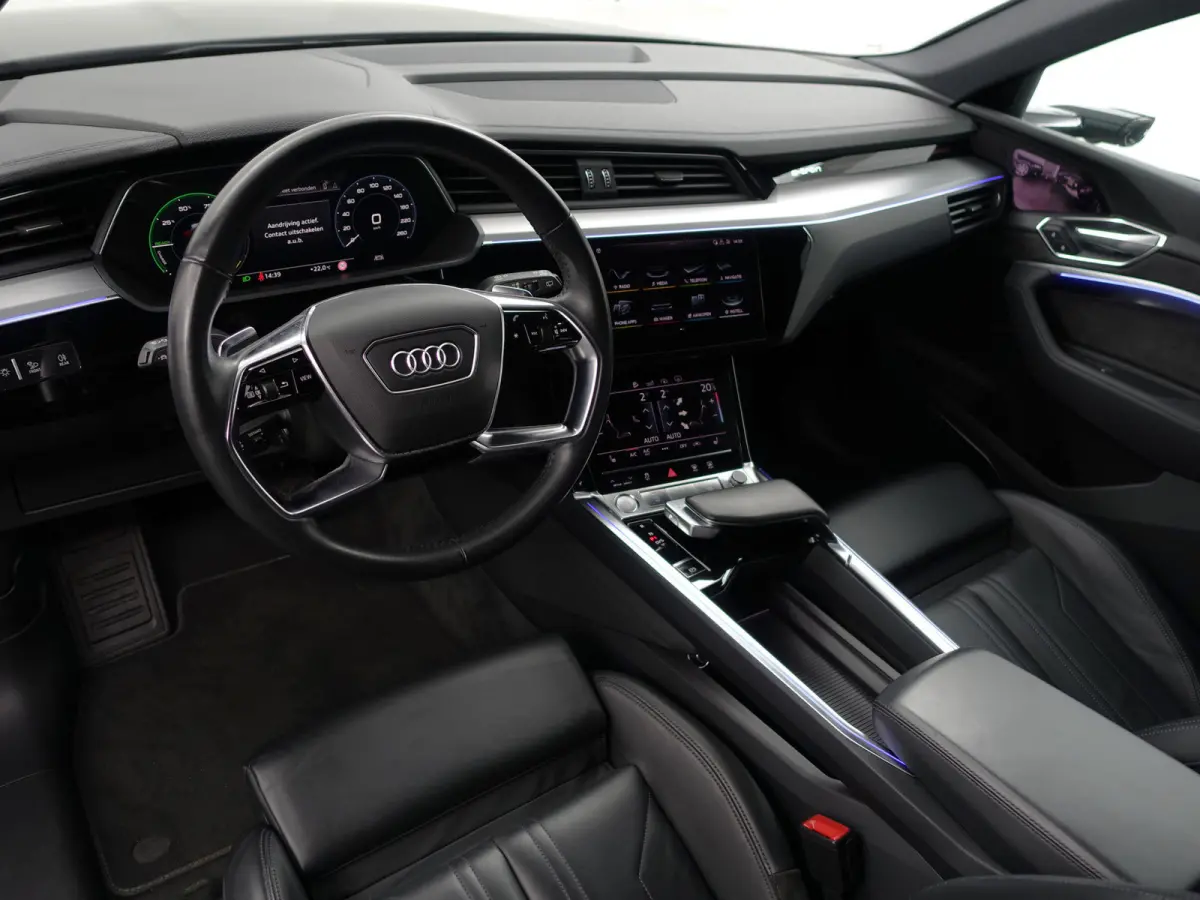 e-tron 55 quattro advanced 95 kWh- SOH 91%, Bang Olufsen, 2x Laadpoort, Camera Spiegels, 360 Camera, Panoramadak