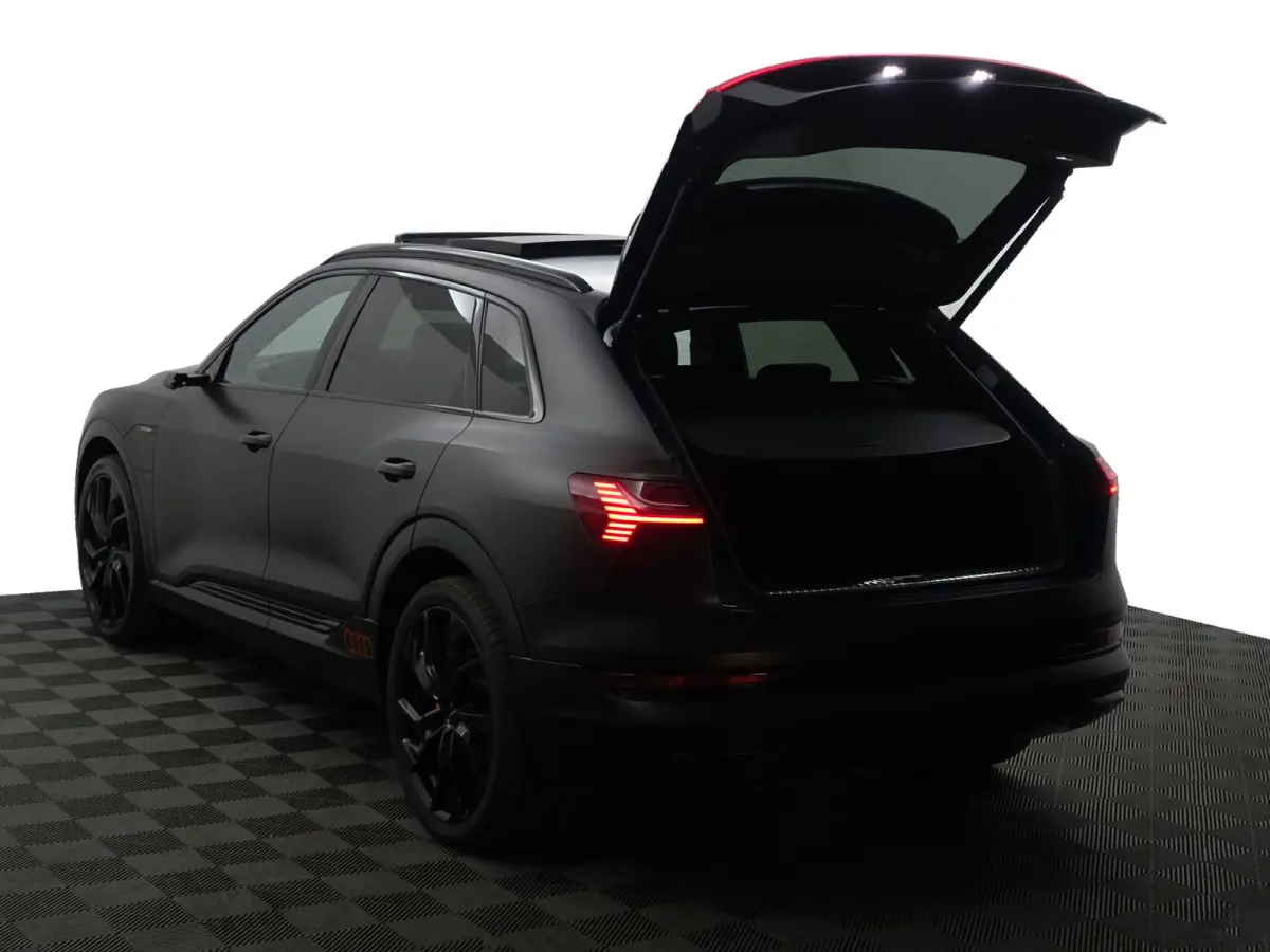 e-tron 55 quattro advanced 95 kWh- SOH 91%, Bang Olufsen, 2x Laadpoort, Camera Spiegels, 360 Camera, Panoramadak