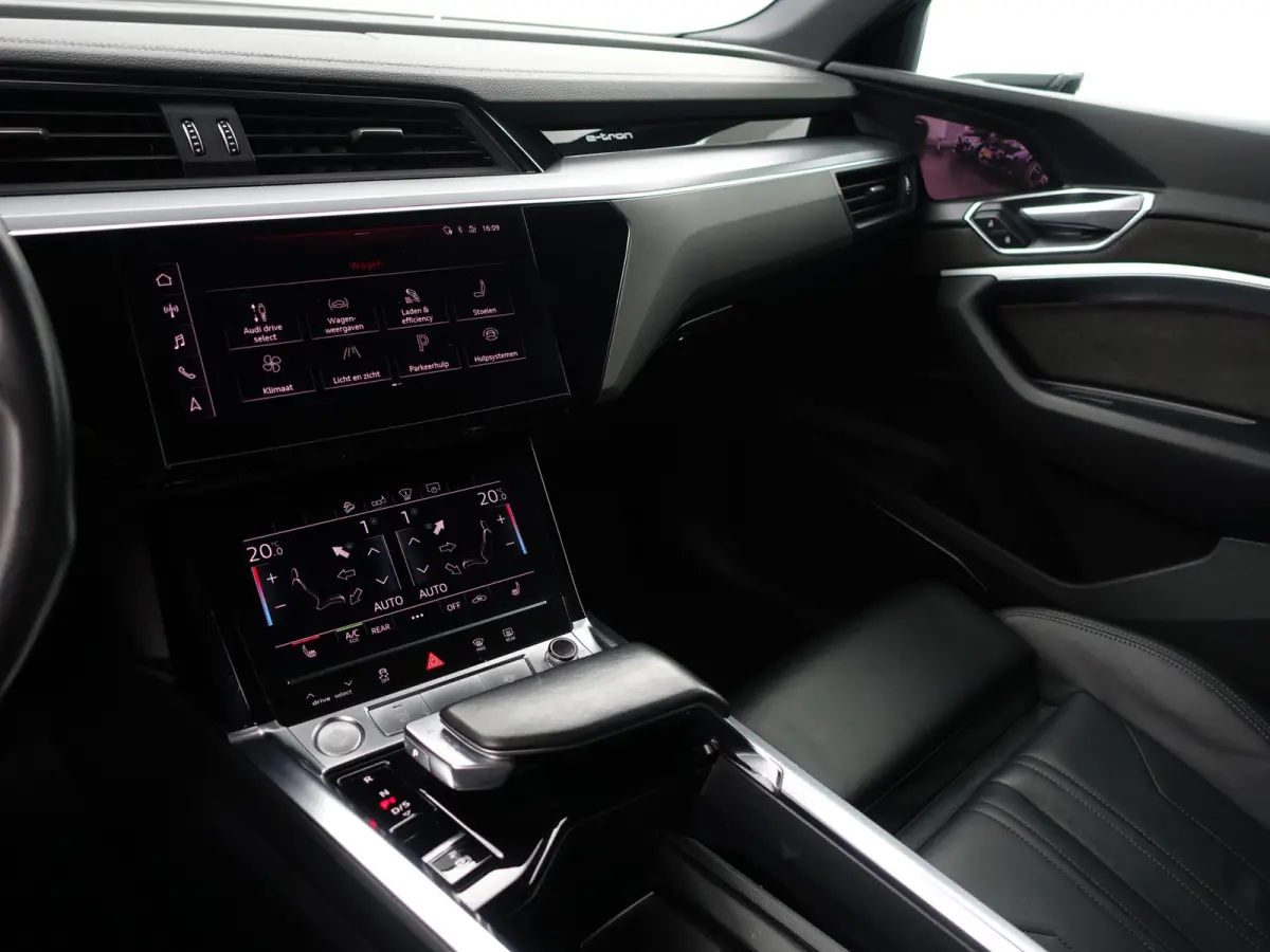 e-tron 55 Quattro advanced Pro Line Plus 95 kWh- SOH 89%, Night Vision, Bang Olufsen, Camera Spiegels, 360 Camera, Head Up, Memory