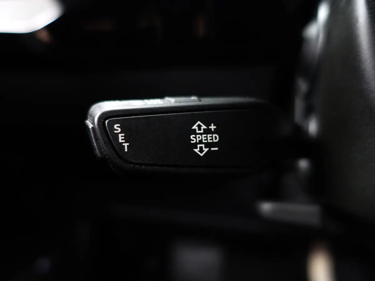 e-tron 55 Quattro advanced Pro Line Plus 95 kWh- SOH 89%, Night Vision, Bang Olufsen, Camera Spiegels, 360 Camera, Head Up, Memory