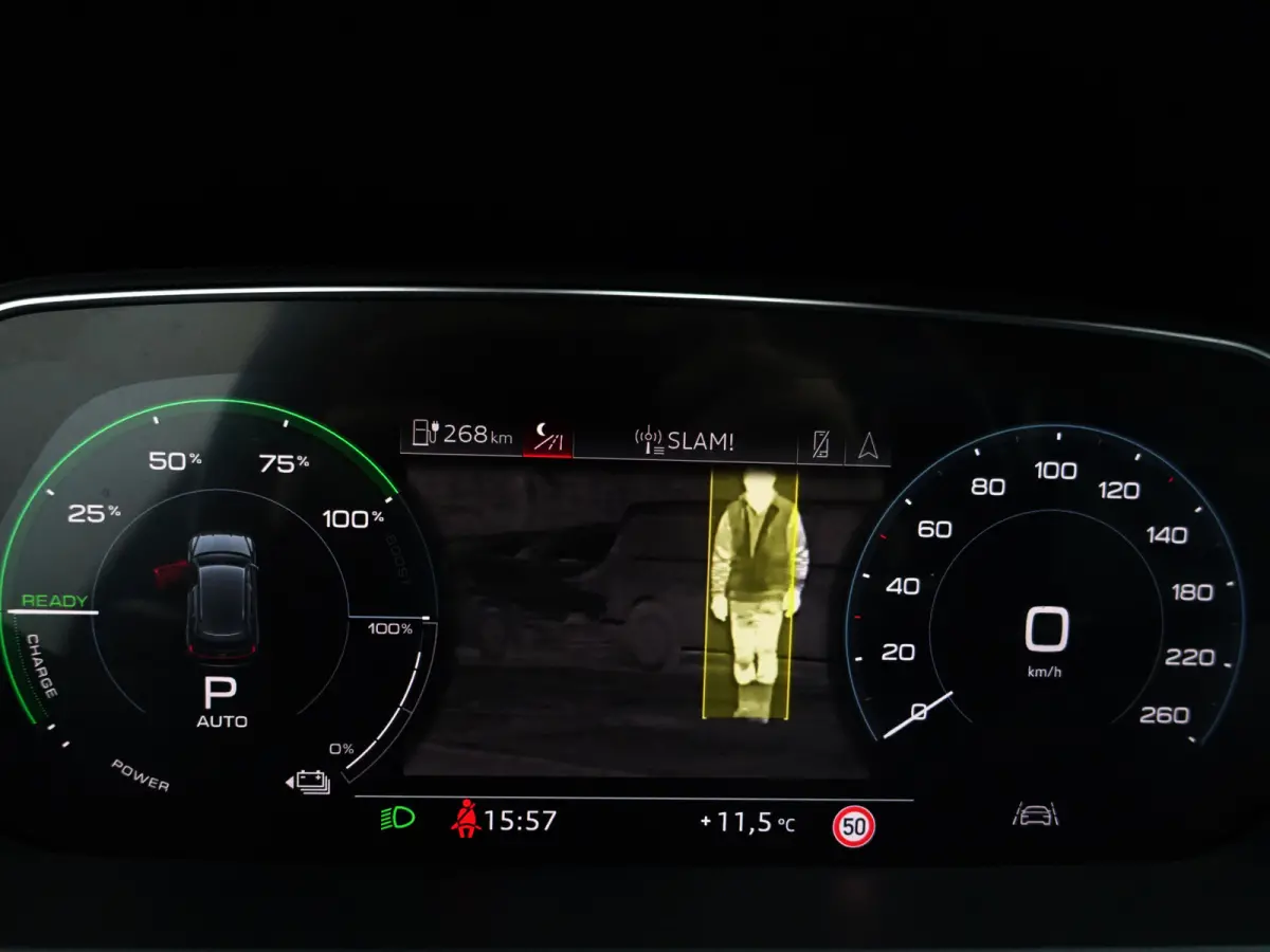 e-tron 55 Quattro advanced Pro Line Plus 95 kWh- SOH 89%, Night Vision, Bang Olufsen, Camera Spiegels, 360 Camera, Head Up, Memory