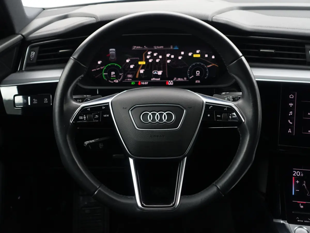 e-tron 55 Quattro advanced Pro Line Plus 95 kWh- SOH 89%, Night Vision, Bang Olufsen, Camera Spiegels, 360 Camera, Head Up, Memory