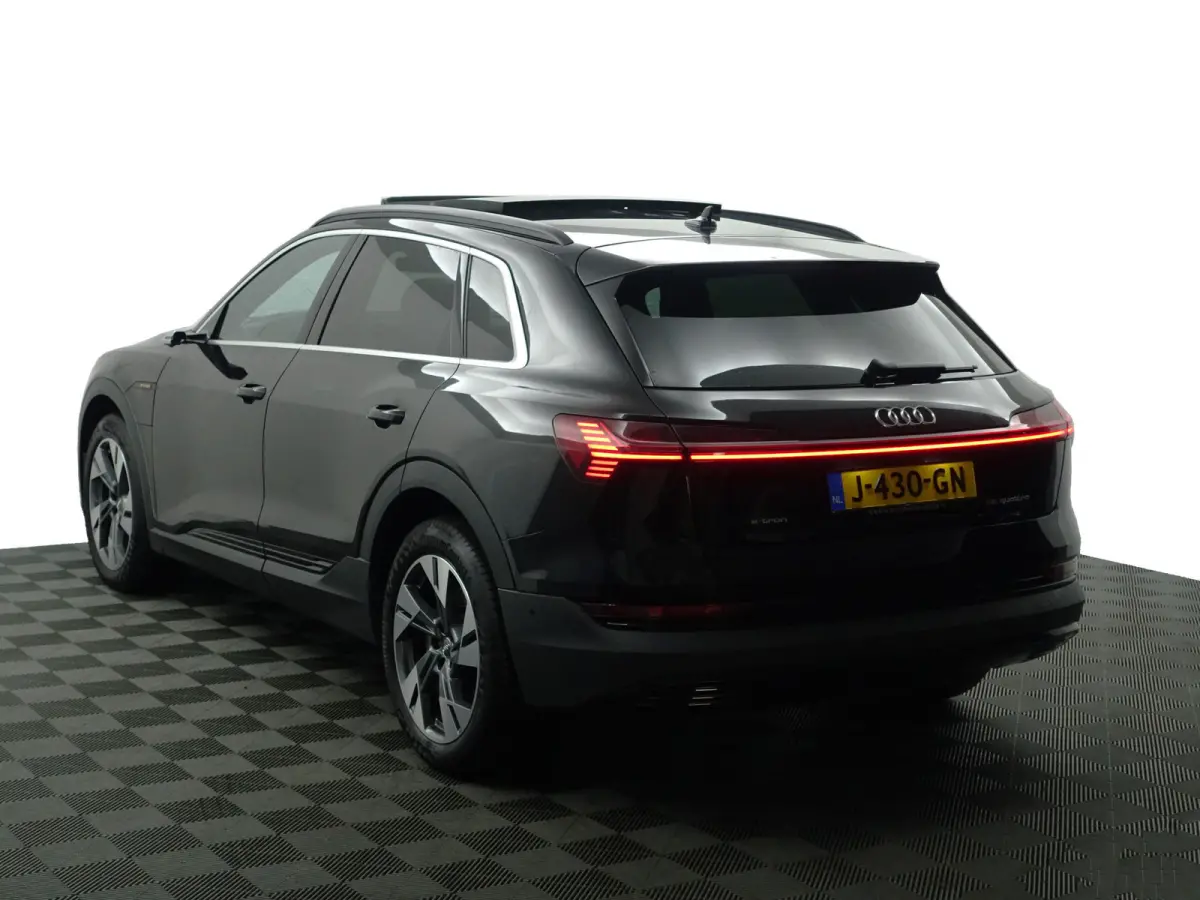 e-tron 55 Quattro advanced Pro Line Plus 95 kWh- SOH 89%, Night Vision, Bang Olufsen, Camera Spiegels, 360 Camera, Head Up, Memory