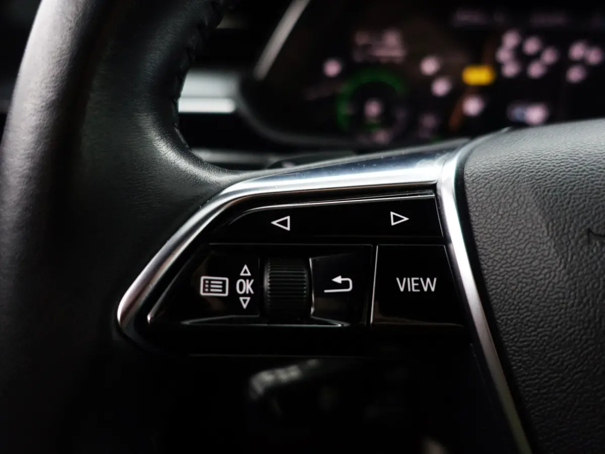 e-tron 55 Quattro advanced Pro Line Plus 95 kWh- SOH 89%, Night Vision, Bang Olufsen, Camera Spiegels, 360 Camera, Head Up, Memory
