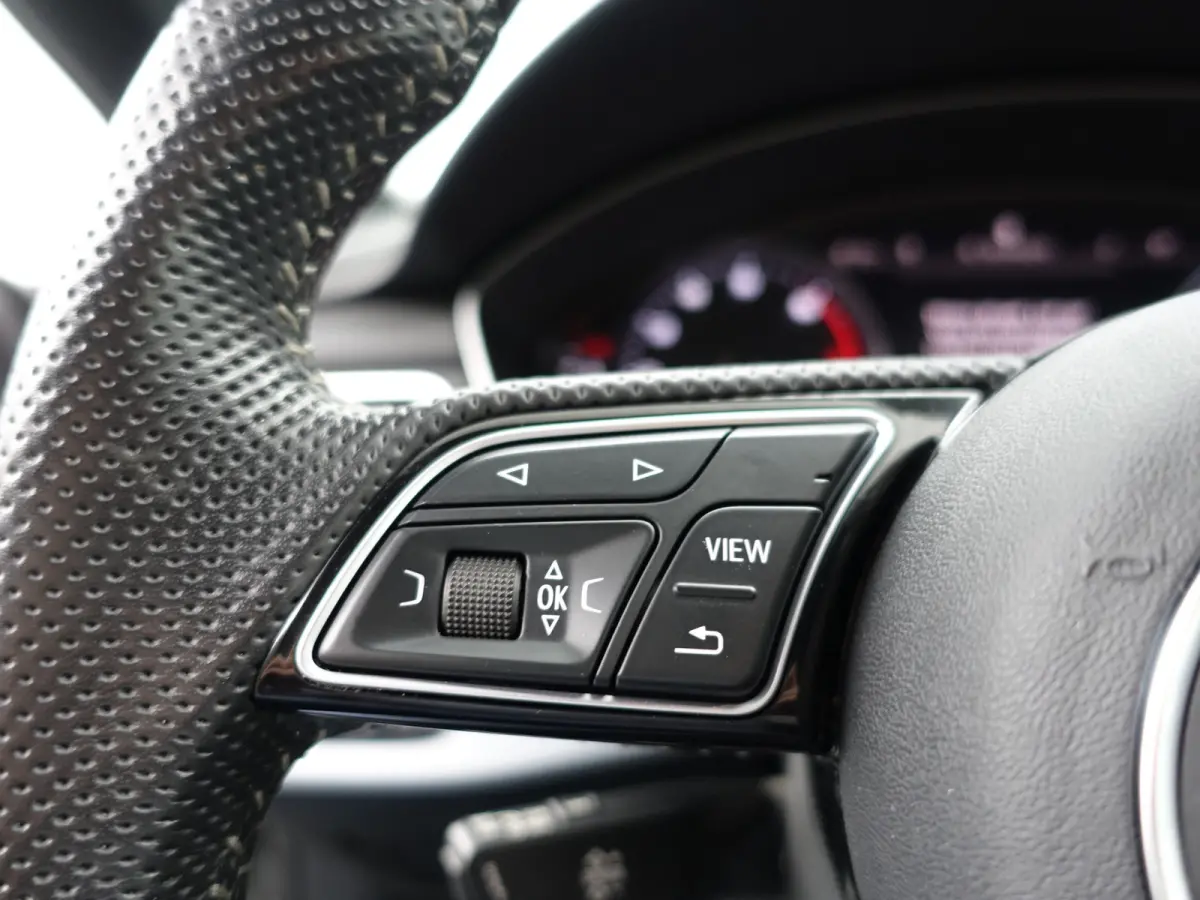 40 TFSI S line Black Optic Aut- Xenon Led, Dynamic Select, Keyless, Sfeerverlichting, Navigatie, Park Assist