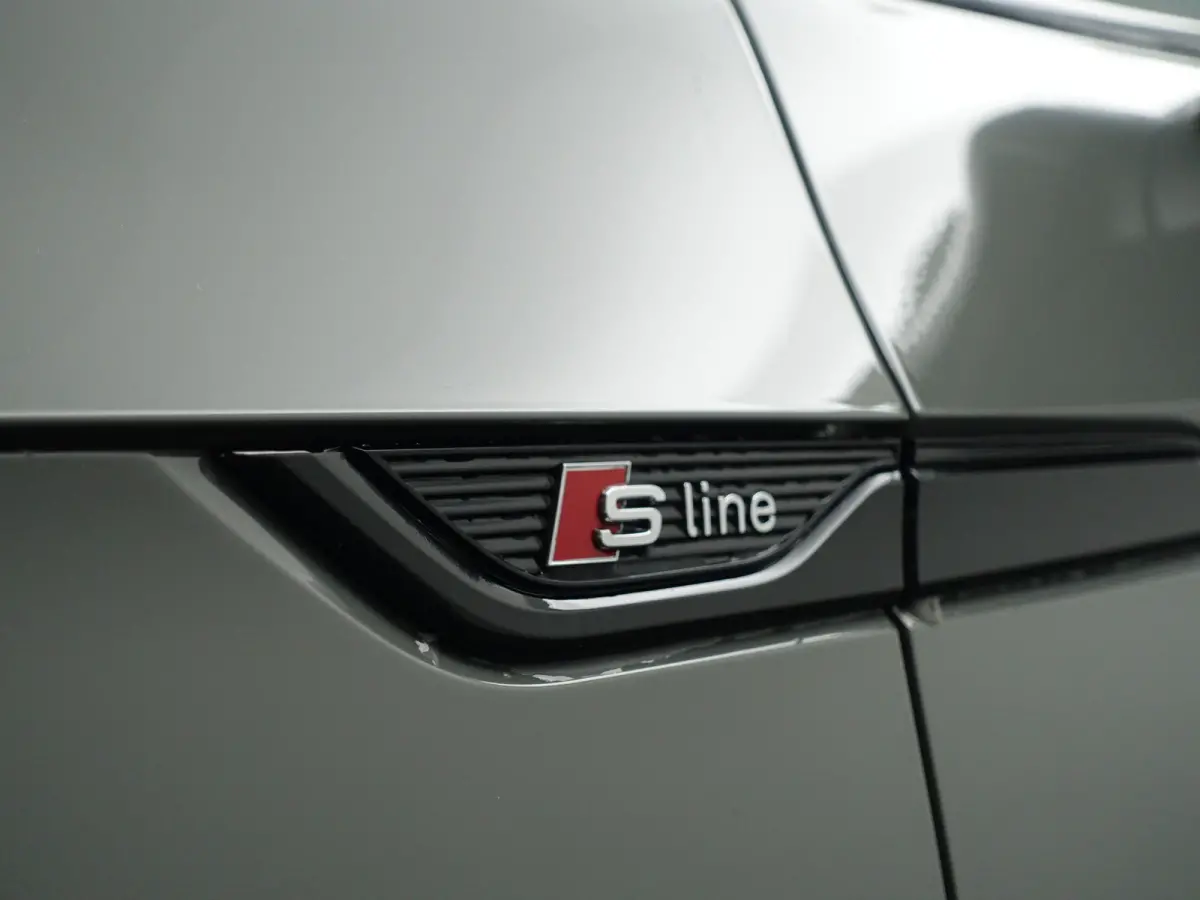 40 TFSI S line Black Optic Aut- Xenon Led, Dynamic Select, Keyless, Sfeerverlichting, Navigatie, Park Assist