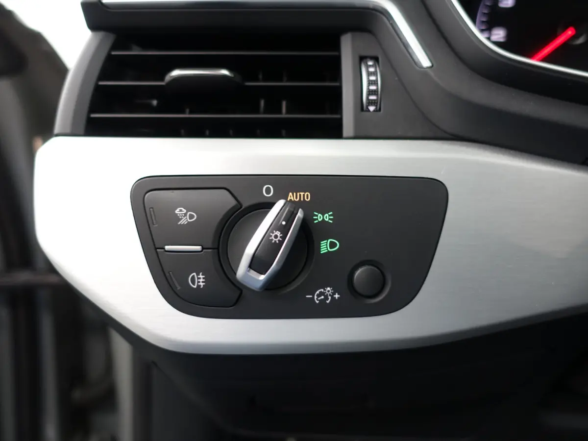 40 TFSI S line Black Optic Aut- Xenon Led, Dynamic Select, Keyless, Sfeerverlichting, Navigatie, Park Assist
