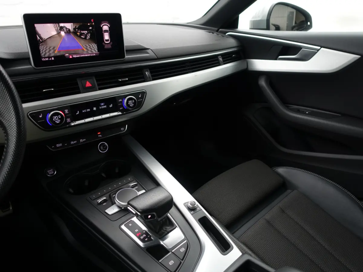 2.0 TFSI S Line Black Optic Aut- Memory Seats, Ada Cruise, Dynamic Select, Keyless, Camera, Sport Interieur