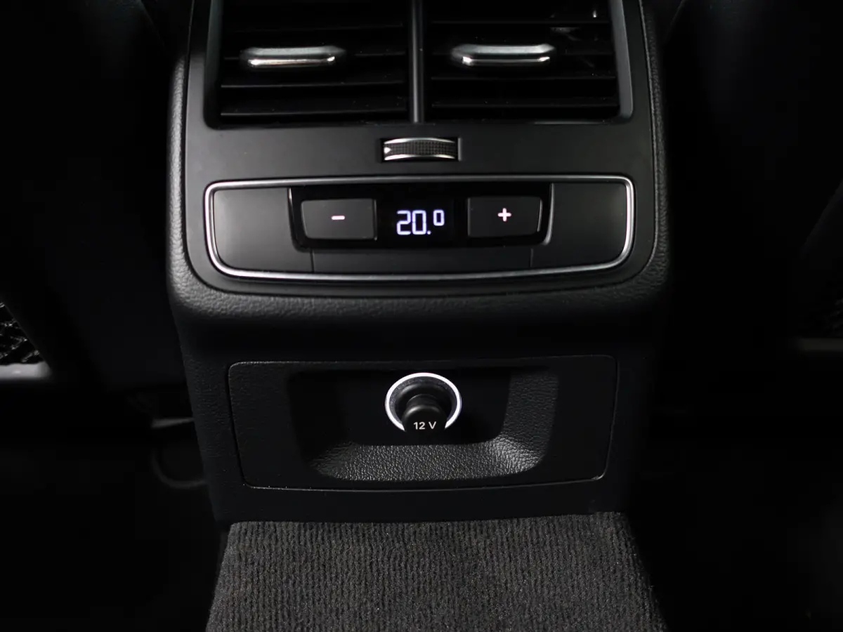 2.0 TFSI S Line Black Optic Aut- Memory Seats, Ada Cruise, Dynamic Select, Keyless, Camera, Sport Interieur