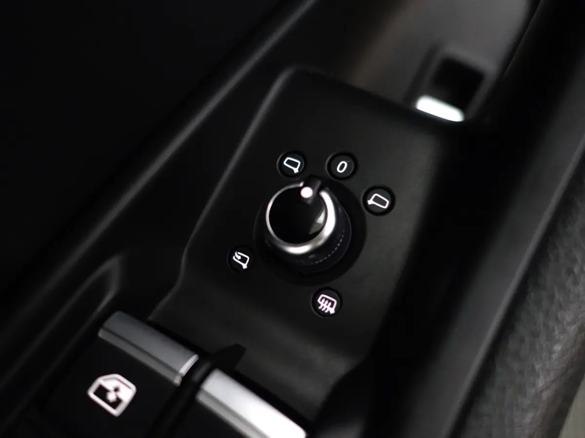 2.0 TFSI S Line Black Optic Aut- Memory Seats, Ada Cruise, Dynamic Select, Keyless, Camera, Sport Interieur