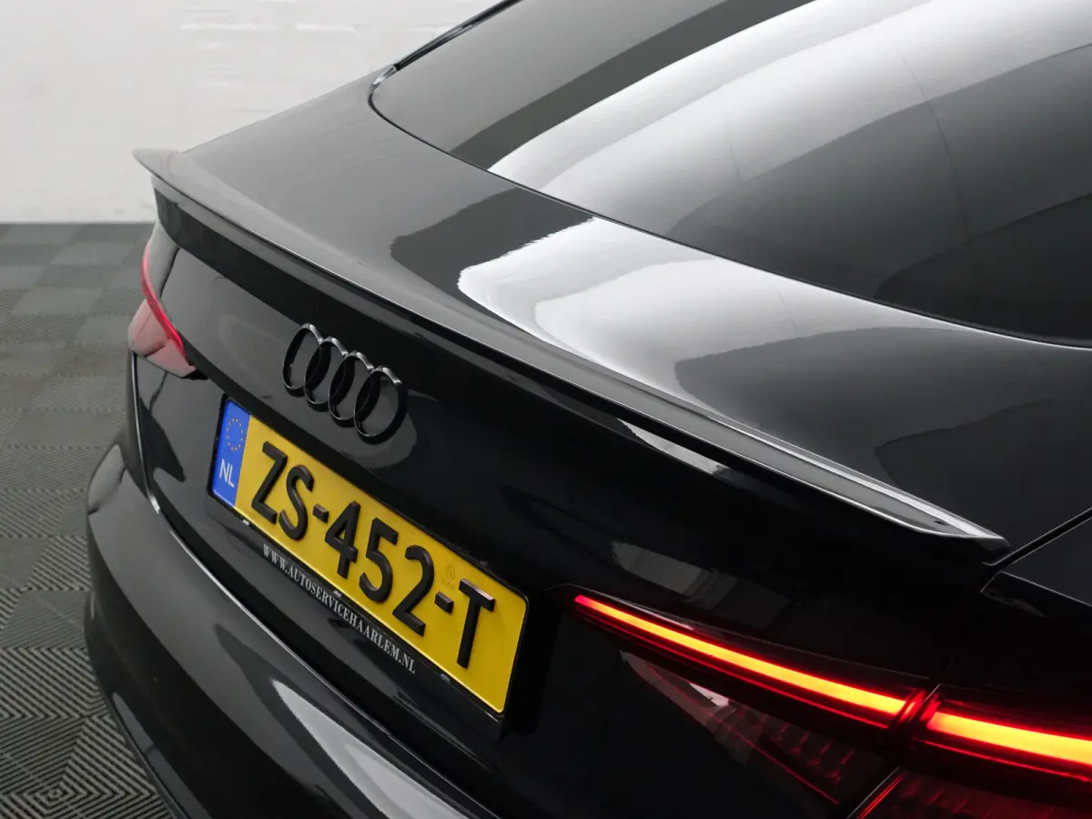 TFSI S Competition Aut- Carbon, Sfeerverlichting, Virtual Cockpit, Dynamic Select, Xenon Led, Leder Sport Interieur