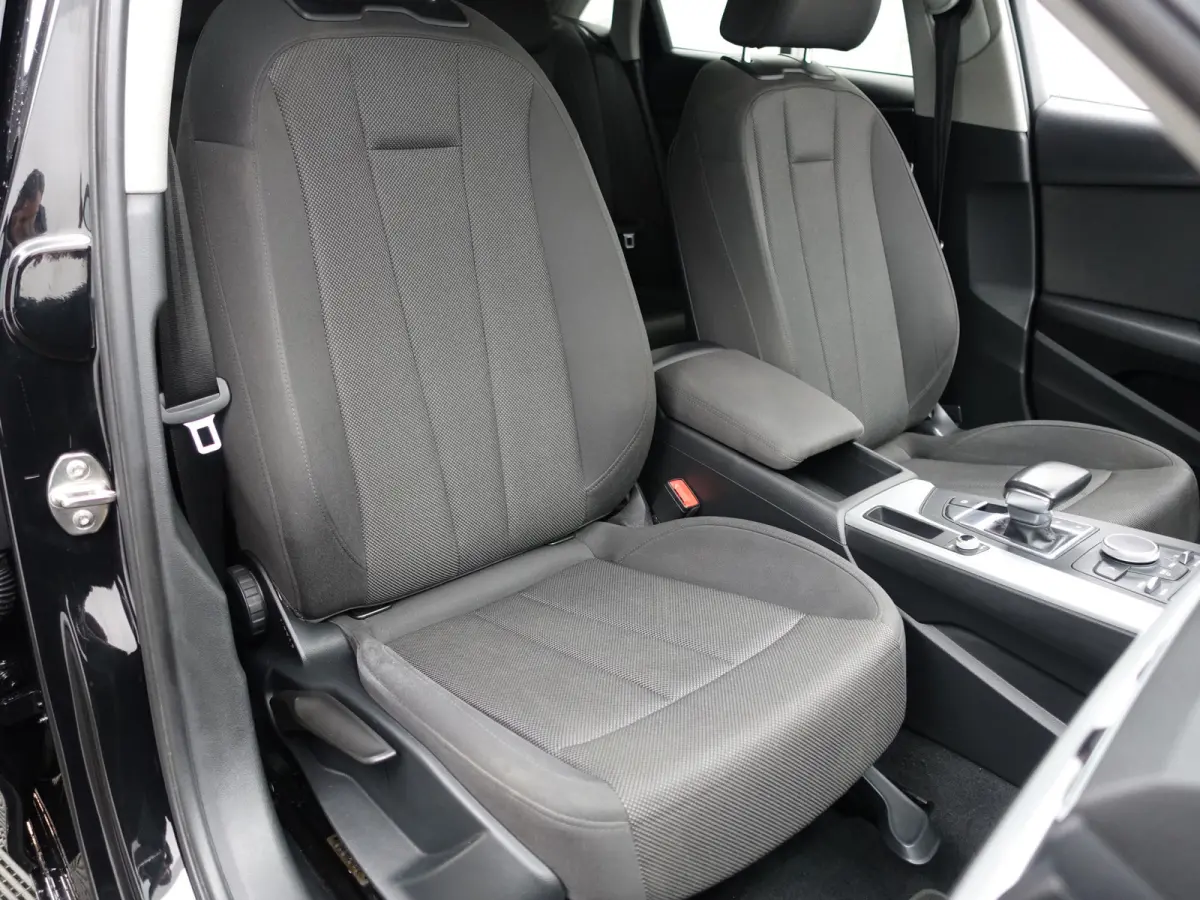 1.4 TFSI Pro Line S Aut- Xenon Led, Dynamic Select, Navigatie, Park Assist, Keyless, Privacy Glass