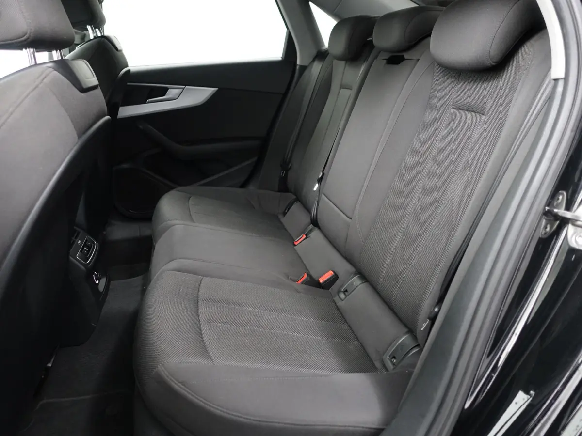1.4 TFSI Pro Line S Aut- Xenon Led, Dynamic Select, Navigatie, Park Assist, Keyless, Privacy Glass