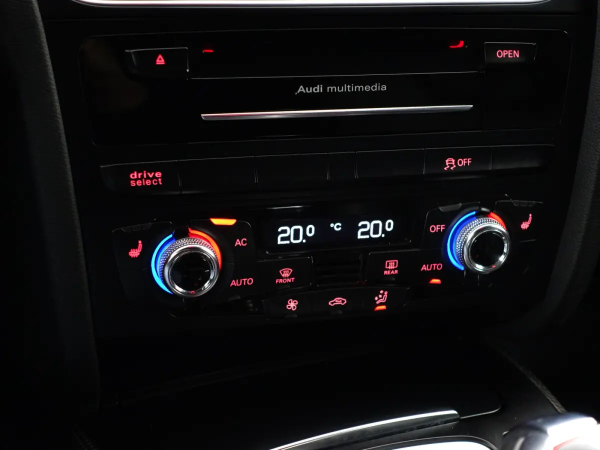 3.0 TFSI S4 quattro Pro Line- Schuifdak, Carbon, Memory Seats, Spoiler Design Pakket