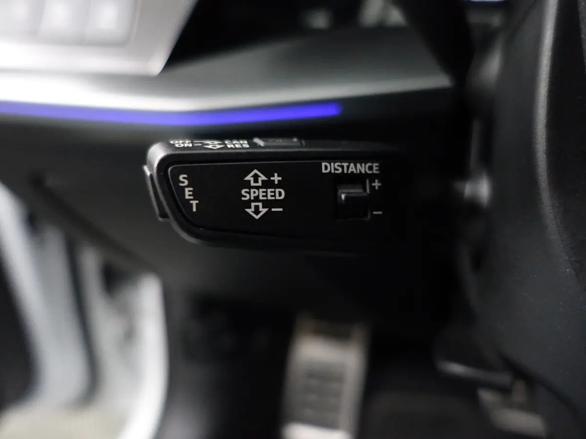 45 TFSI e S edition Competition- Xenon Led, Carplay, Android Auto, Sfeerverlichting, Dynamic Select, Privacy Glass