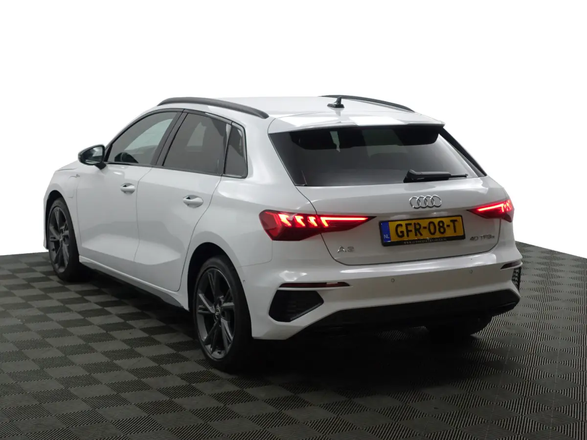 45 TFSI e S edition Competition- Xenon Led, Carplay, Android Auto, Sfeerverlichting, Dynamic Select, Privacy Glass